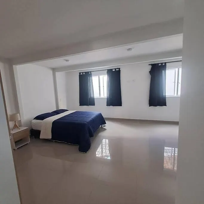 Casa Central En La Floresta! Medellin 0*,  Colombia