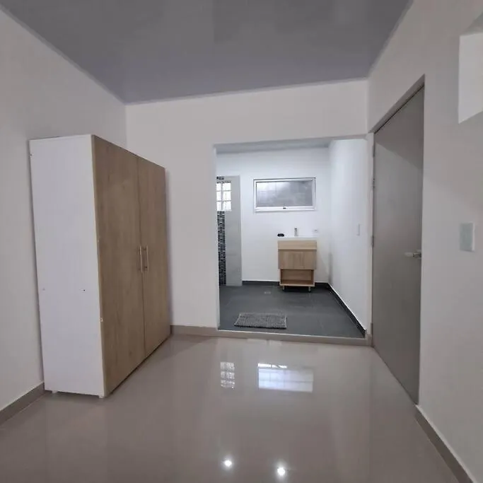 Casa Central En La Floresta! 메딜린 아파트