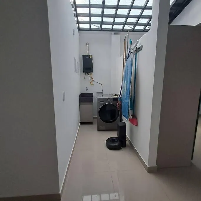 Casa Central En La Floresta! Μεντεγίν Διαμέρισμα