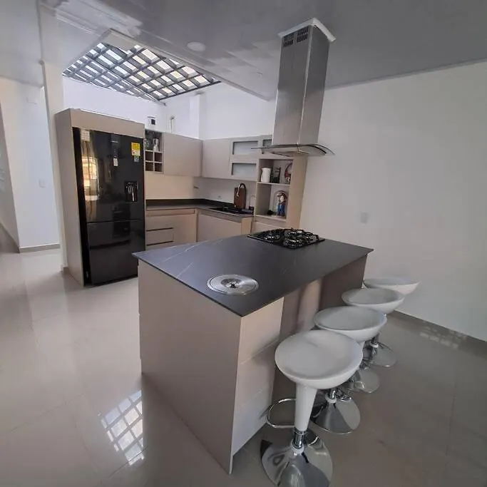 Casa Central En La Floresta! Μεντεγίν